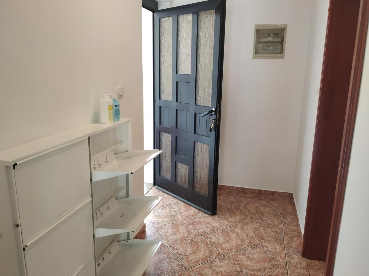 Apartmani Deleut Novi Vinodolski Exterior foto